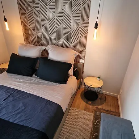 En Rez De Chaussee Apartment *